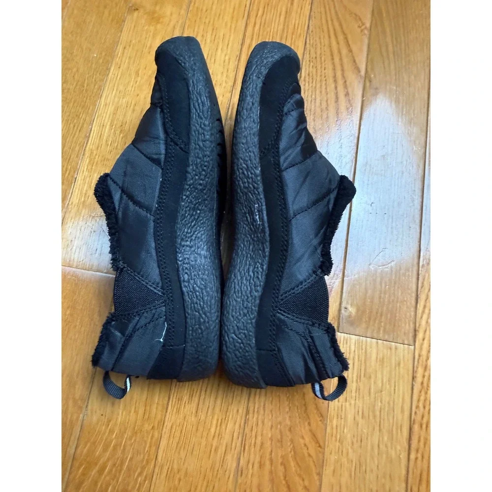 KEEN Kids Howser II Black Quilted Fleece Lined Slip‎ On Slipper Shoes Size 2 US